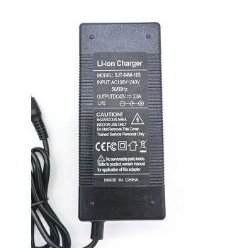 ROLLER TÖLTŐ GX12 CSATLAKOZÓVAL (36V 2A)